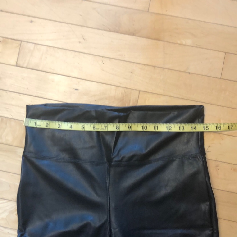 Faux Leather High Waisted Leggings - Picture 5 of 5
